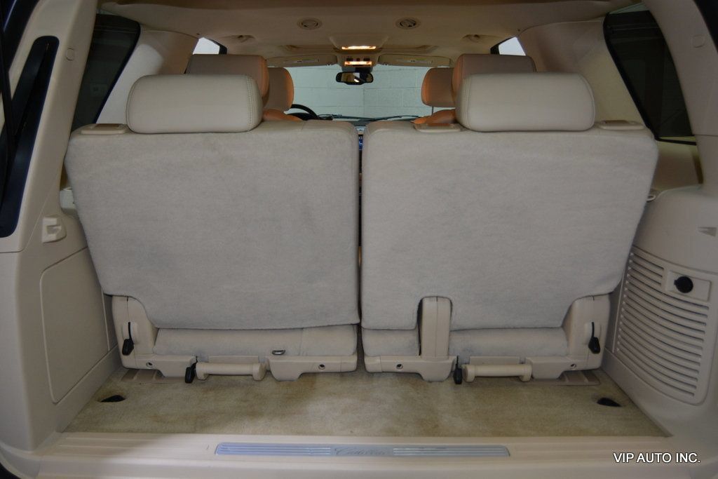 Used 2007 Cadillac Escalade AWD w/ Climate Package image 33
