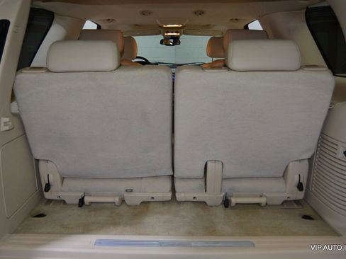 Used 2007 Cadillac Escalade AWD w/ Climate Package image 33