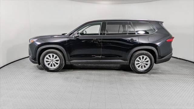 Used 2025 Toyota Grand Highlander AWD image 3