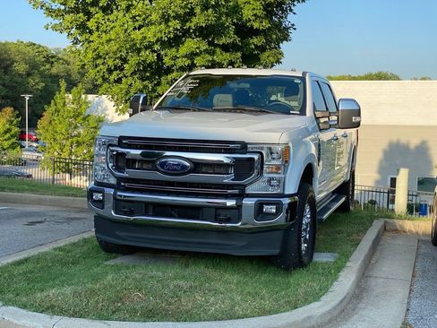 Used 2022 Ford F250 XLT w/ XLT Premium Package AWD/4WD image 3
