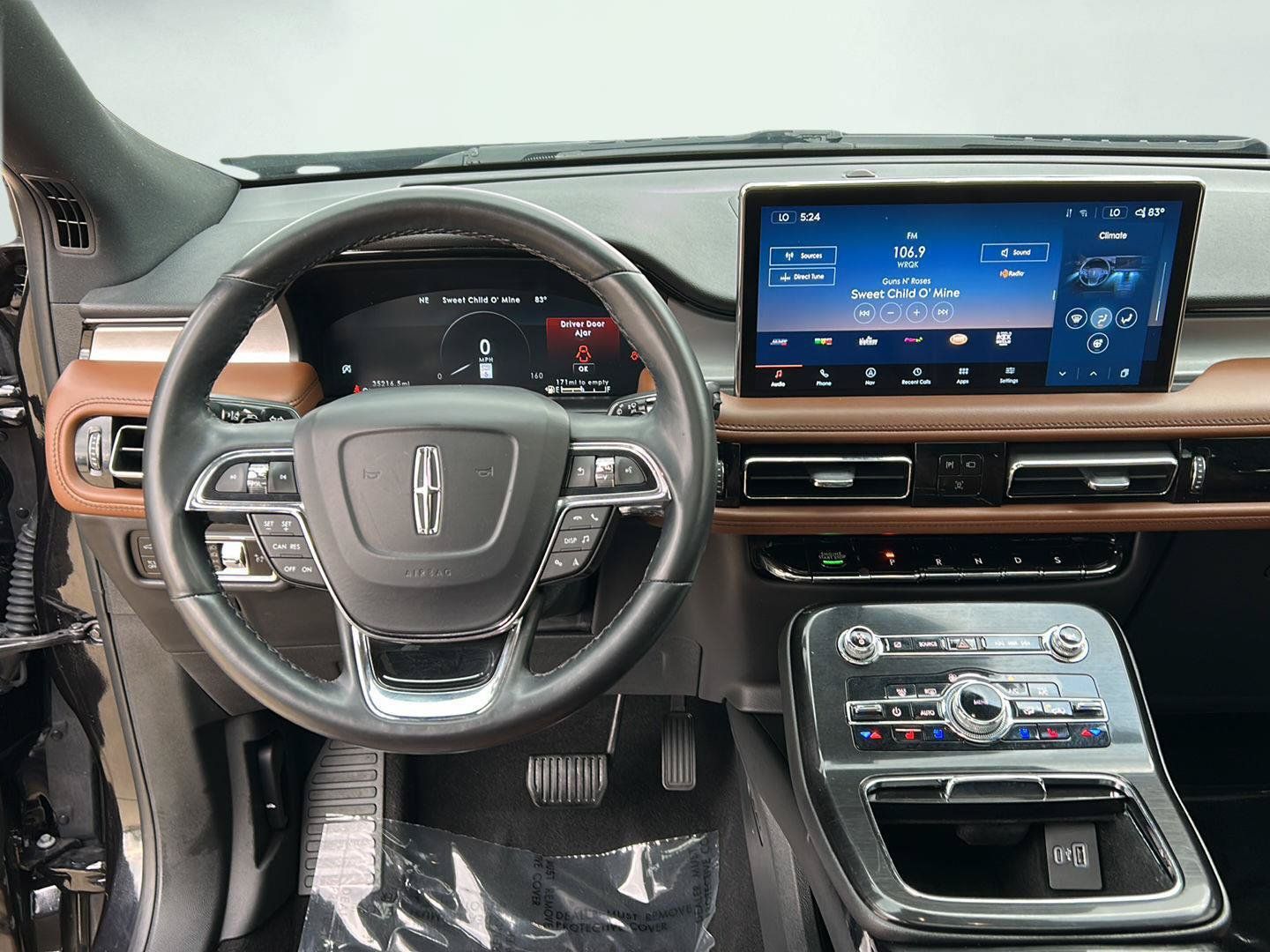 Used 2023 Lincoln Nautilus Reserve w/ Luxury Package AWD/4WD image 7