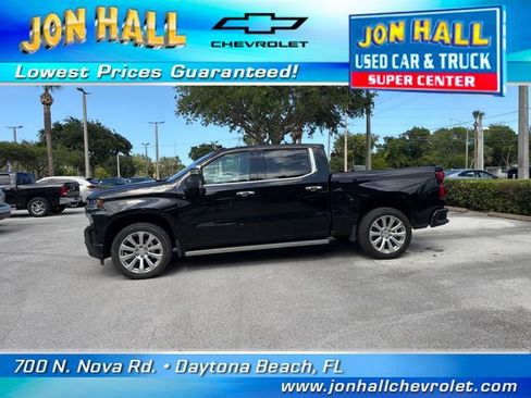 Used 2021 Chevrolet Silverado 1500 High Country w/ Technology Package AWD/4WD image 3