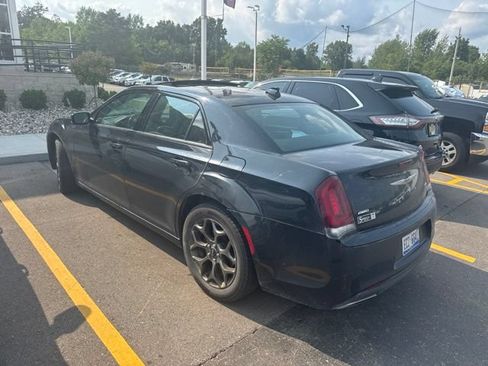 Used 2016 Chrysler 300 S w/ 300S Premium Group AWD/4WD image 7