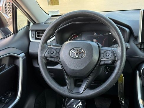 Certified 2025 Toyota RAV4 LE AWD/4WD image 15