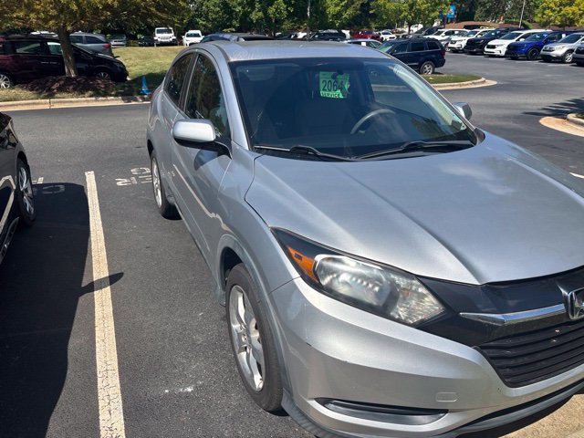 Used 2016 Honda HR-V LX image 4