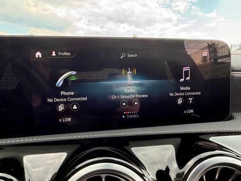 Used 2023 Mercedes-Benz CLA 250 4MATIC image 37