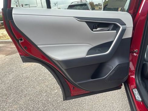 New 2025 Toyota RAV4 XLE image 17