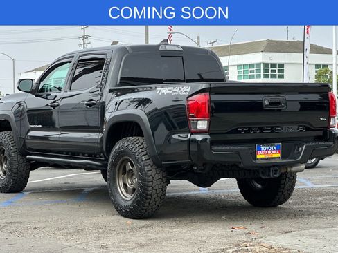 Used 2019 Toyota Tacoma TRD Off-Road image 6