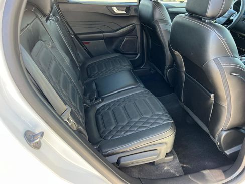 Used 2023 Ford Escape Platinum w/ Premium Technology Package AWD/4WD image 15