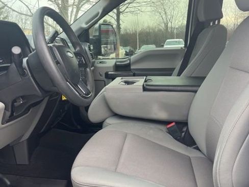Used 2020 Ford F250 XL w/ STX Appearance Package image 10