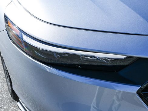 Used 2024 Honda Accord EX image 17