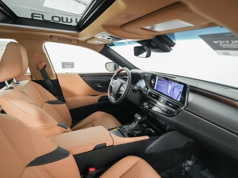 Certified 2025 Lexus ES 350 Ultra Luxury w/ Accessory Package (Z2) FWD image 20