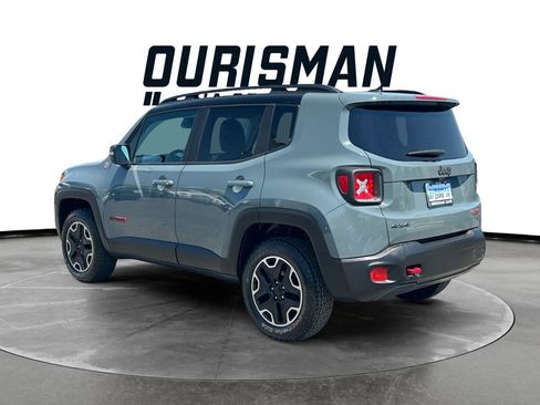Used 2016 Jeep Renegade Trailhawk w/ Premium Trailhawk Package AWD/4WD image 5