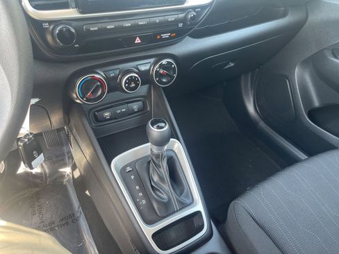 Certified 2023 Hyundai Venue SE w/ Cargo Package FWD image 22