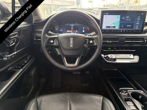 Used 2023 Lincoln Corsair Reserve image 18