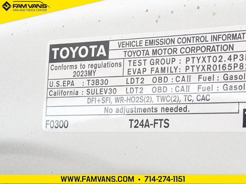 Used 2023 Toyota Highlander XLE FWD image 34