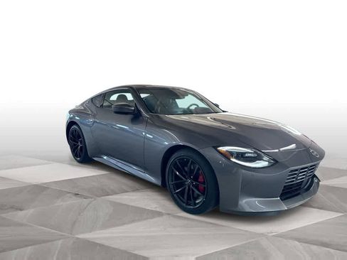 Used 2025 Nissan Z Performance w/ Floor Mat Package RWD image 2