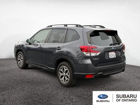 Used 2023 Subaru Forester Premium AWD/4WD image 7
