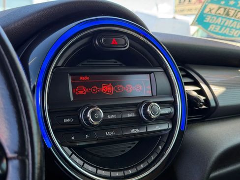 Used 2015 MINI Cooper 2-Door Hardtop image 21