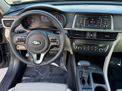 Used 2016 Kia Optima LX image 15