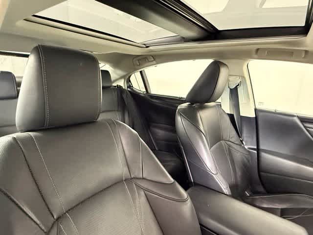 Used 2020 Lexus ES 350 Ultra Luxury w/ Accessory Package FWD image 25