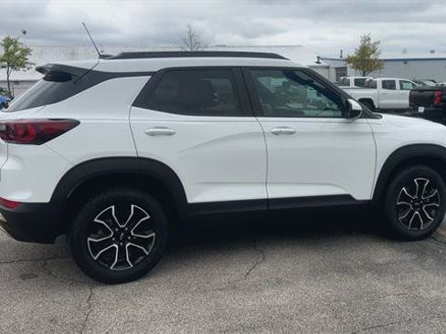 Certified 2024 Chevrolet TrailBlazer ACTIV w/ Convenience Package AWD/4WD image 9