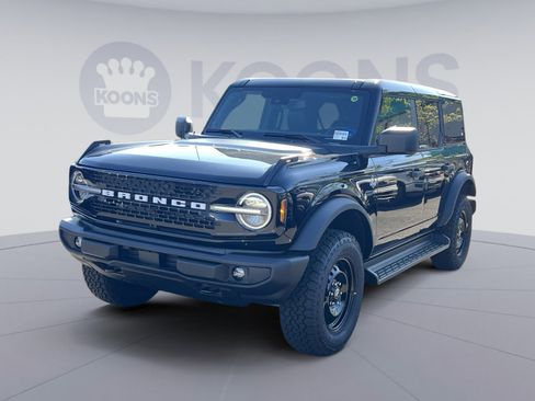 New 2026 Ford Bronco Outer Banks AWD/4WD image 1