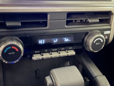 Used 2025 Toyota Tacoma TRD Off-Road image 24