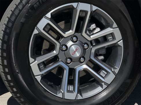 Used 2025 GMC Terrain Elevation image 9