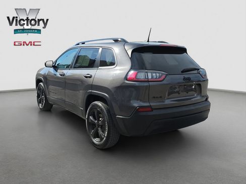 Used 2021 Jeep Cherokee Latitude Plus AWD/4WD image 15