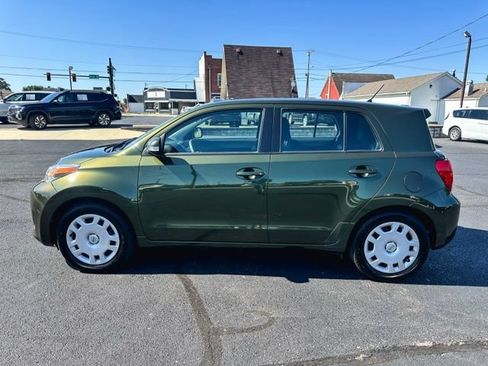 Used 2011 Scion xD FWD image 4