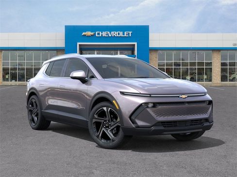 New 2026 Chevrolet Equinox EV LT image 7