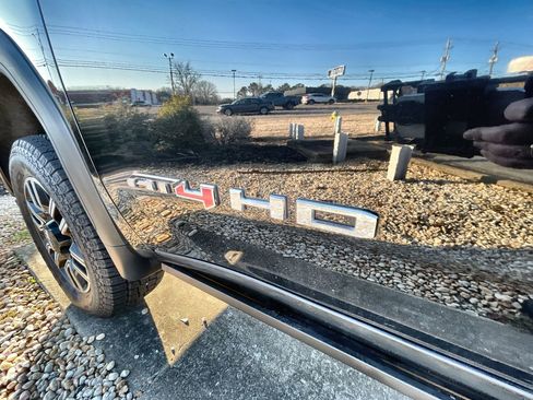 Used 2023 GMC Sierra 2500 AT4 w/ AT4 Premium Plus Package image 31