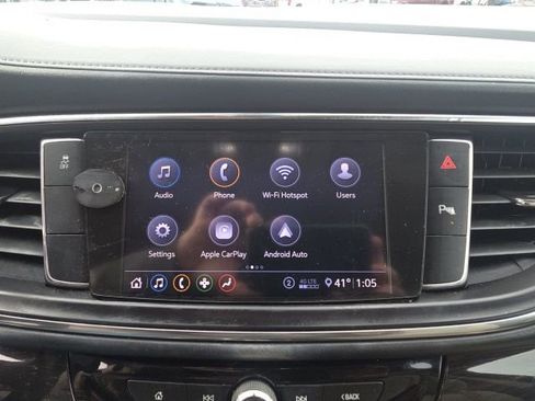 Used 2020 Buick Enclave Essence image 26