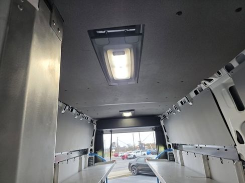 Used 2024 RAM ProMaster 3500 w/ Delivery Van Package image 21