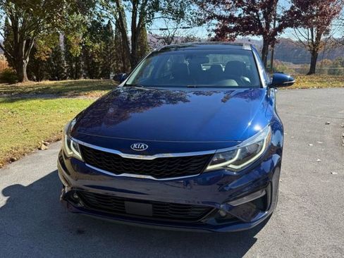 Used 2020 Kia Optima Premium image 2