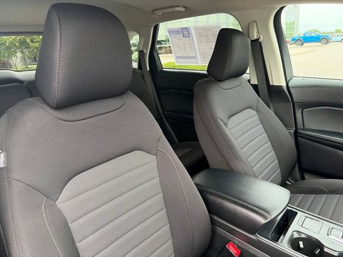 Used 2024 Ford Edge SE w/ Black Appearance Package AWD/4WD image 13