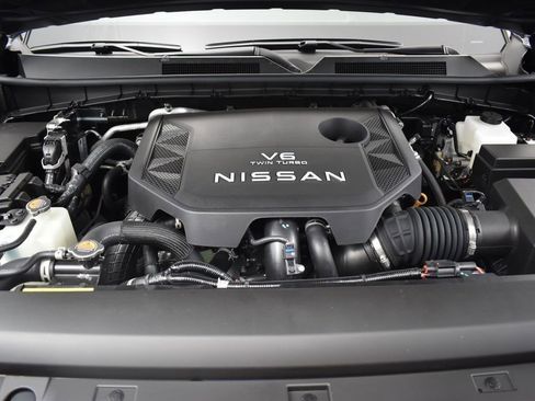 New 2025 Nissan Armada SL w/ Captain's Chari Seat Package RWD image 37