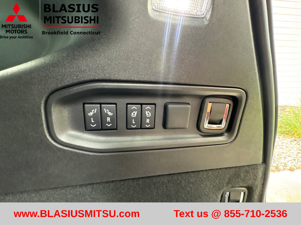 Used 2026 Cadillac Vistiq Sport AWD/4WD image 67