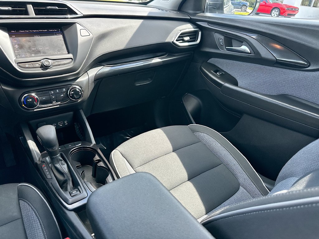 Certified 2023 Chevrolet TrailBlazer LS FWD image 21