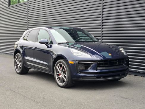 Used 2022 Porsche Macan S w/ Premium Package Plus AWD/4WD image 9