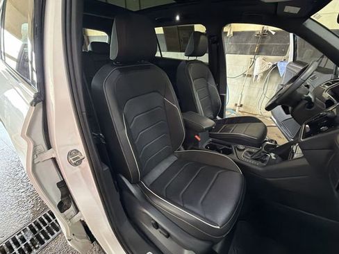 Used 2022 Volkswagen Tiguan SEL R-Line image 26