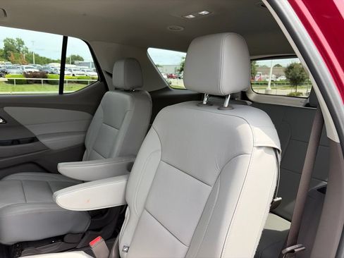 Used 2019 Chevrolet Traverse Premier w/ Driver Confidence II Package FWD image 44