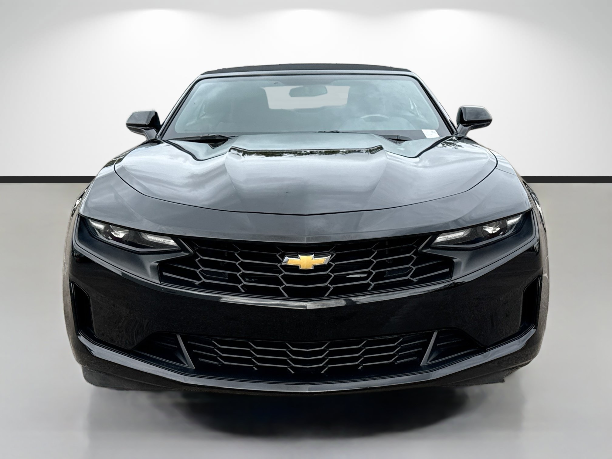 Used 2021 Chevrolet Camaro LT w/ Technology Package RWD image 8
