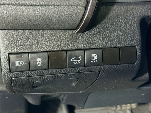 Used 2023 Toyota Camry LE w/ Convenience Package AWD/4WD image 10
