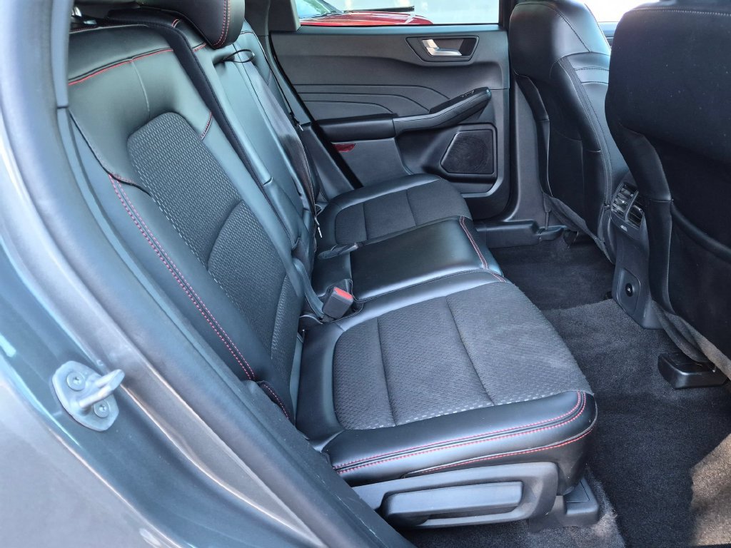 Used 2025 Ford Escape ST-Line AWD/4WD image 25