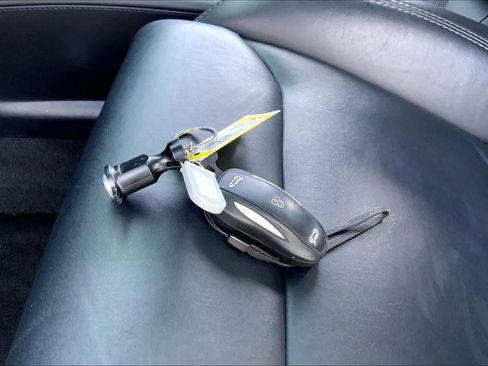 Used 2018 Tesla Model X 100D image 13