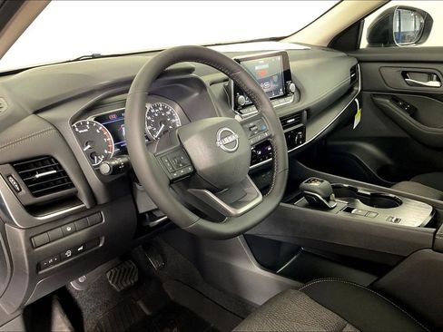 New 2026 Nissan Rogue SV image 9