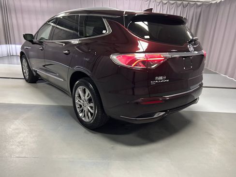 Used 2023 Buick Enclave Avenir w/ Avenir Technology Package image 5