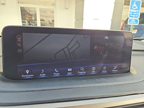 Used 2022 Lexus RX 350L Premium image 31